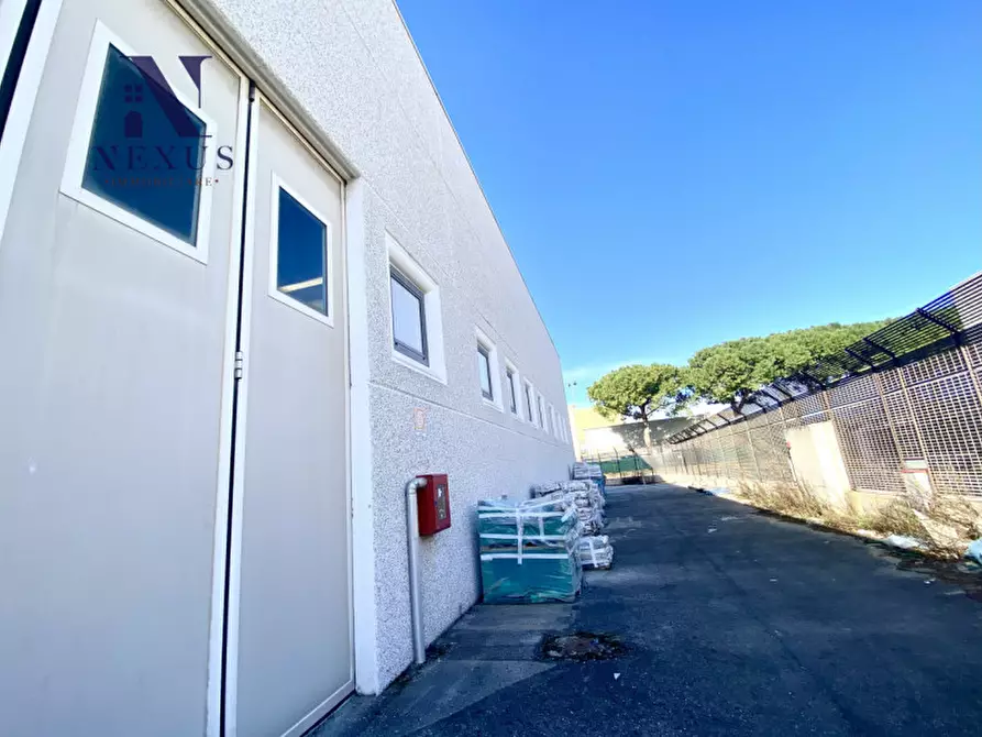 Immagine 17 di Capannone industriale in affitto  a Senigallia