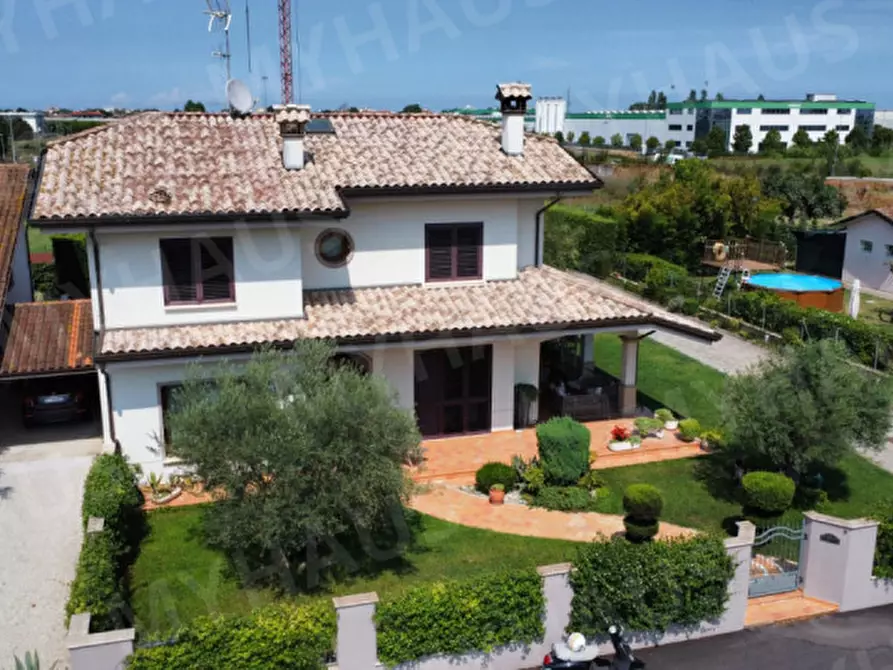 Immagine 1 di Casa indipendente in vendita  in VIA BELLINI, 3 a Gatteo