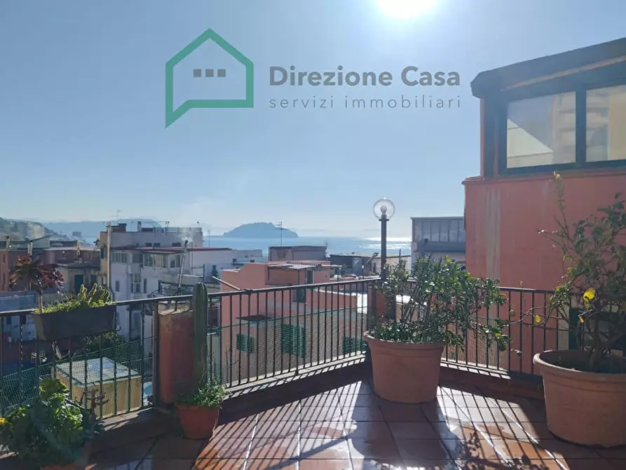 Immagine 3 di Appartamento in vendita  in VIA CAPPUCCINI a Pozzuoli
