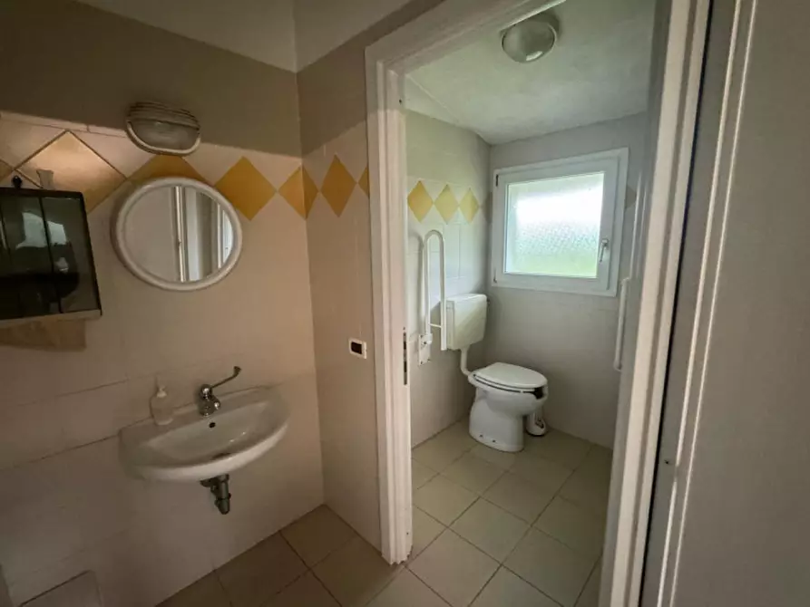 Immagine 8 di Ufficio in affitto  in via della biscia a Padova