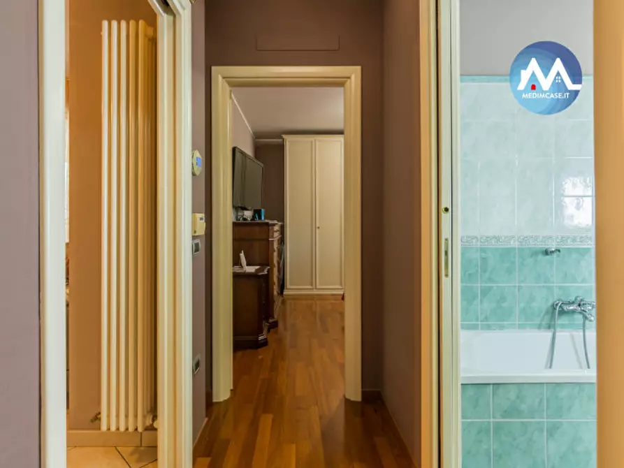 Immagine 12 di Appartamento in vendita  in Via Montenevoso a Pesaro