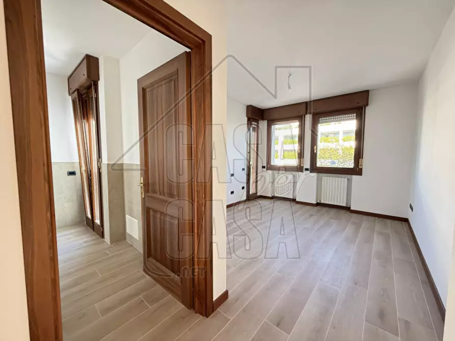 Immagine 12 di Appartamento in vendita  in via Marzia a Abano Terme