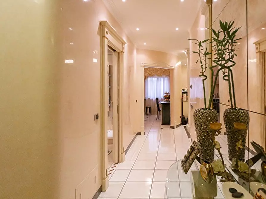 Immagine 9 di Appartamento in vendita  in viale Milano a Riccione