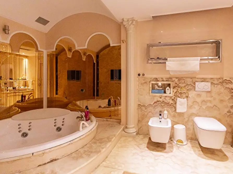 Immagine 13 di Appartamento in vendita  in viale Milano a Riccione