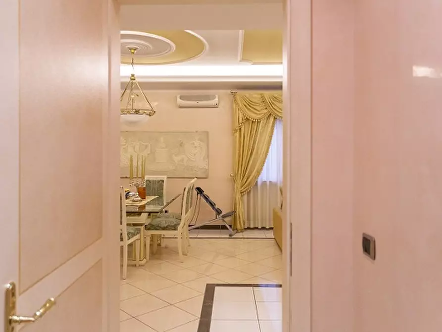 Immagine 19 di Appartamento in vendita  in viale Milano a Riccione