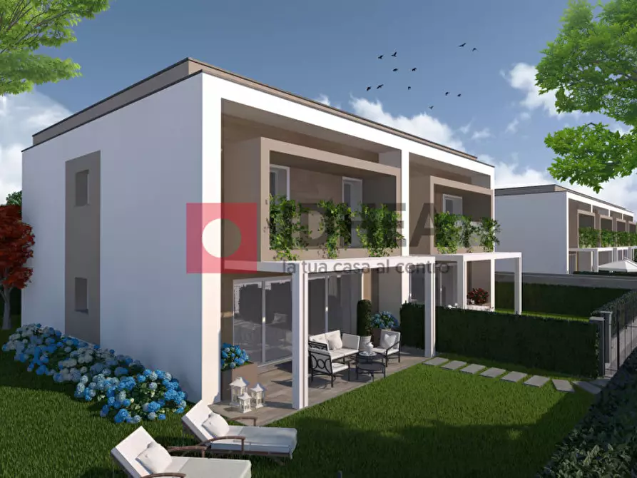 Immagine 1 di Casa bifamiliare in vendita  a Treviso