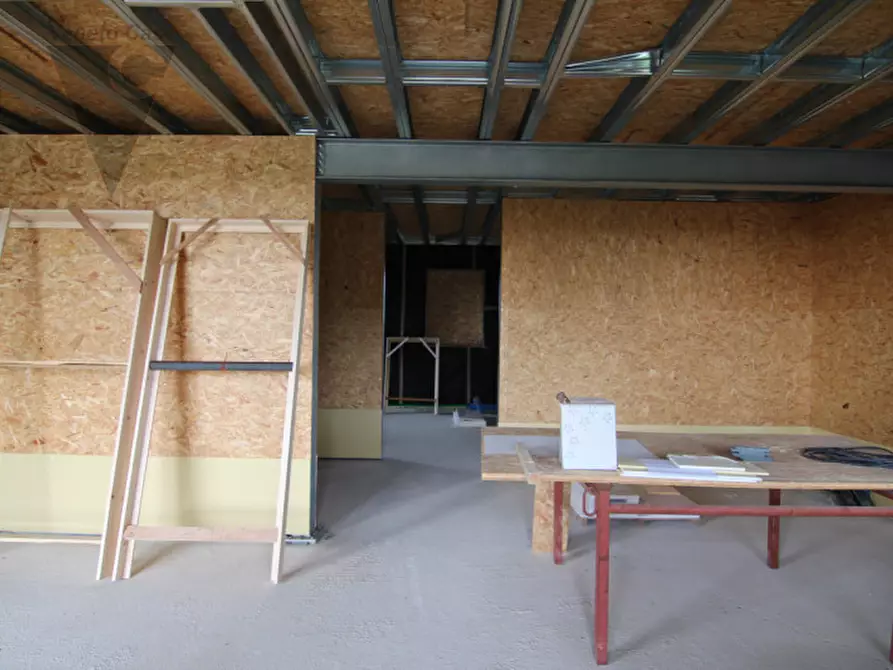 Immagine 9 di Casa bifamiliare in vendita  in via Ardoneghe a Brugine