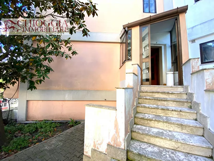 Immagine 11 di Casa trifamiliare in vendita  in Via G. Da Verrazzano a Chioggia