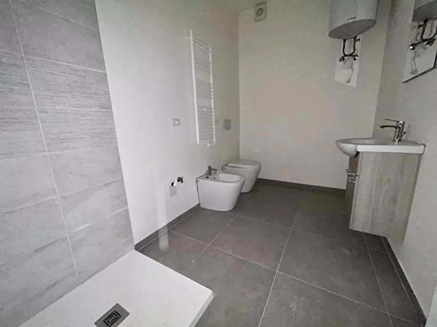 Immagine 13 di Appartamento in vendita  in via Borgo Casale a Vicenza