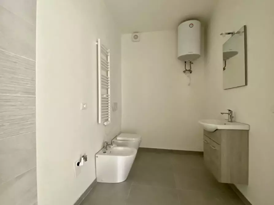 Immagine 19 di Appartamento in vendita  in via Borgo Casale a Vicenza