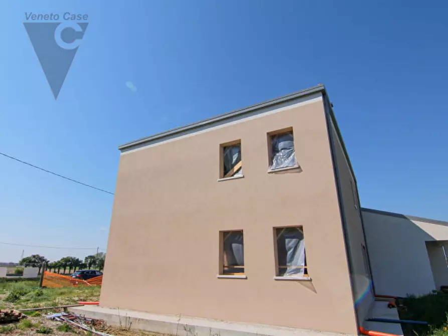 Immagine 5 di Casa bifamiliare in vendita  in via Ardoneghe a Brugine