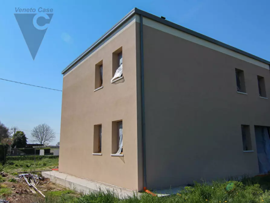 Immagine 7 di Casa bifamiliare in vendita  in via Ardoneghe a Brugine