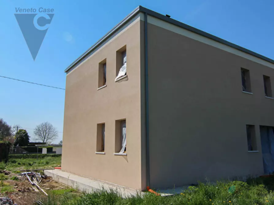 Immagine 8 di Casa bifamiliare in vendita  in via Ardoneghe a Brugine