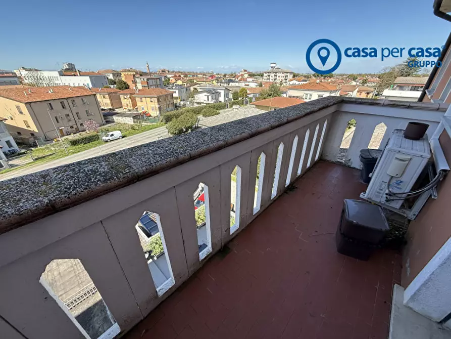 Immagine 12 di Appartamento in vendita  in Via Leonardo da Vinci a Adria