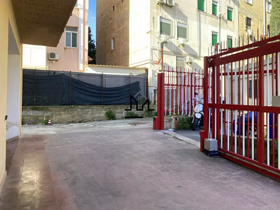 Immagine 5 di Appartamento in vendita  in Zona Paruta a Palermo