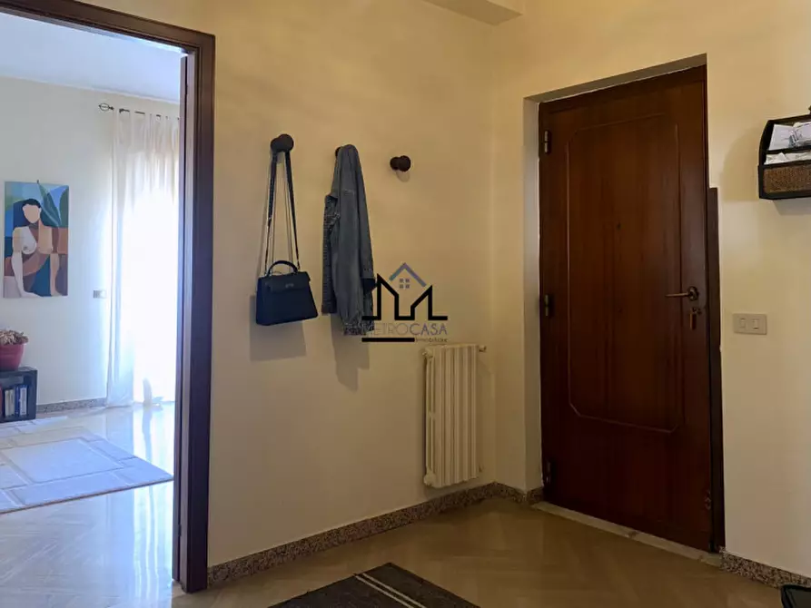 Immagine 11 di Appartamento in vendita  in Zona Paruta a Palermo