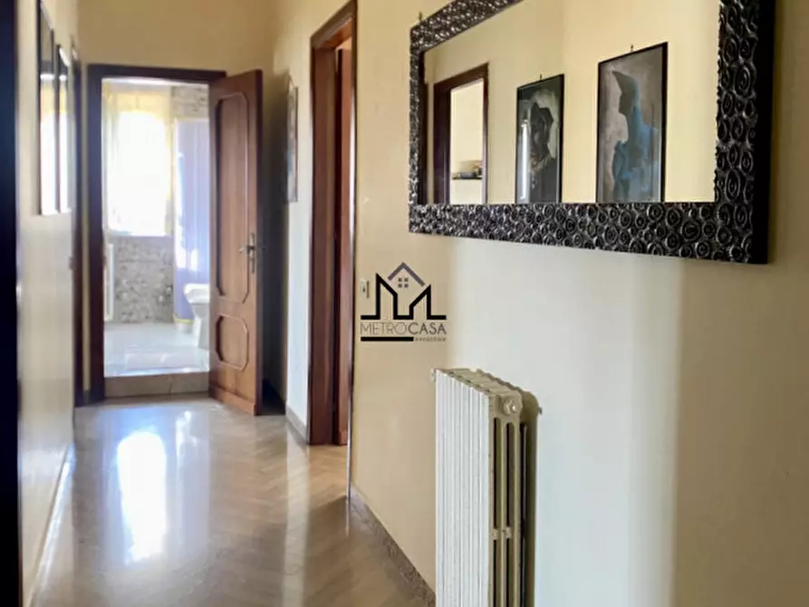 Immagine 19 di Appartamento in vendita  in Zona Paruta a Palermo