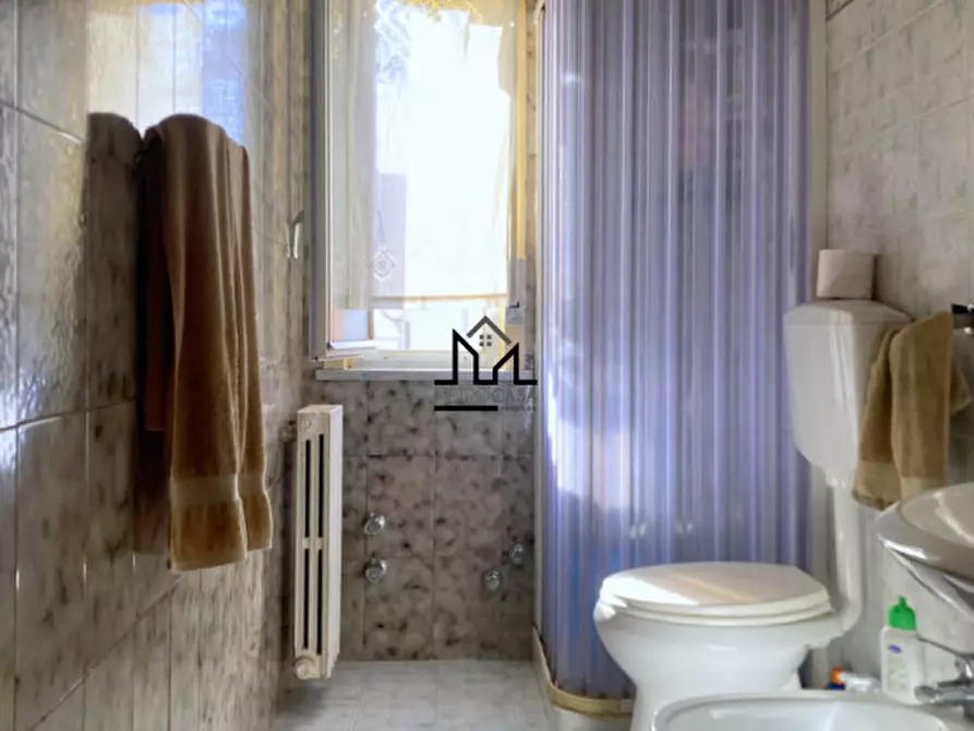 Immagine 32 di Appartamento in vendita  in Zona Paruta a Palermo