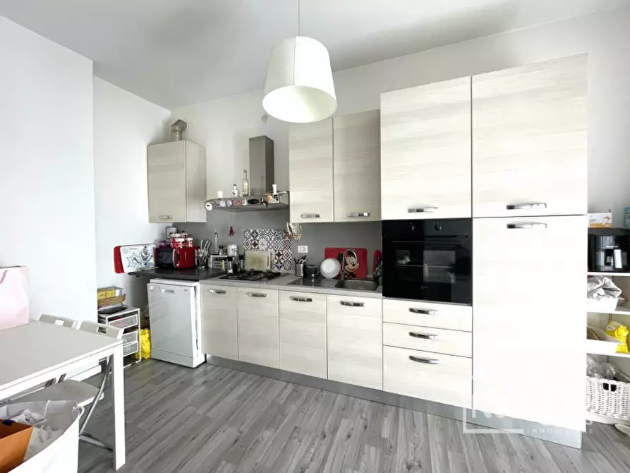 Immagine 4 di Appartamento in vendita  a Verona