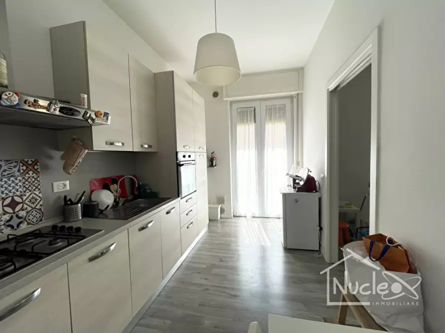 Immagine 5 di Appartamento in vendita  a Verona