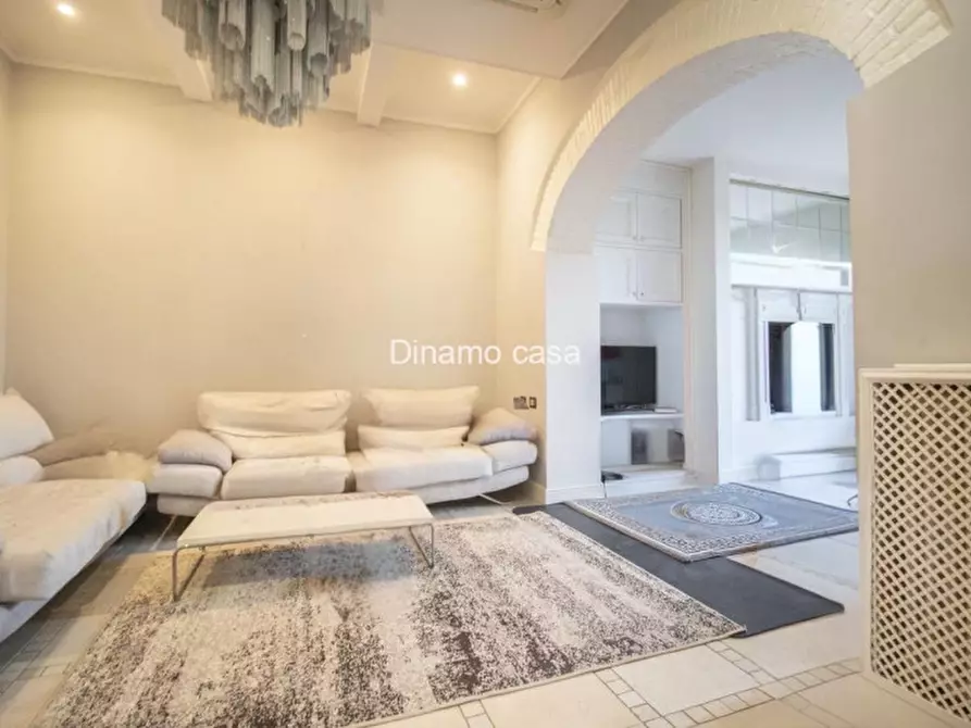 Immagine 4 di Villa in vendita  in via 8 marzo a Prato