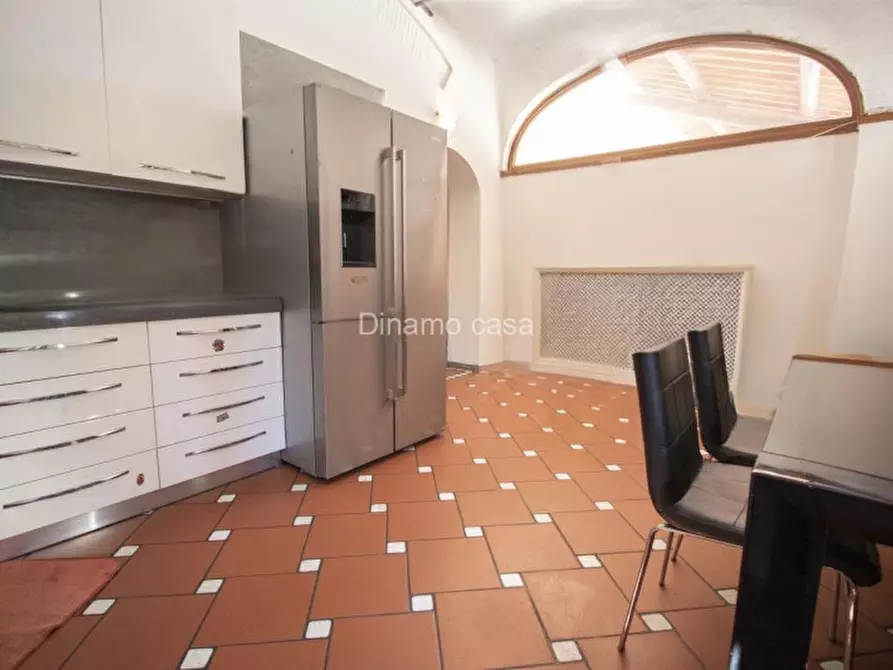 Immagine 5 di Villa in vendita  in via 8 marzo a Prato