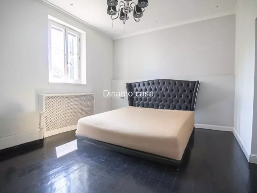 Immagine 10 di Villa in vendita  in via 8 marzo a Prato