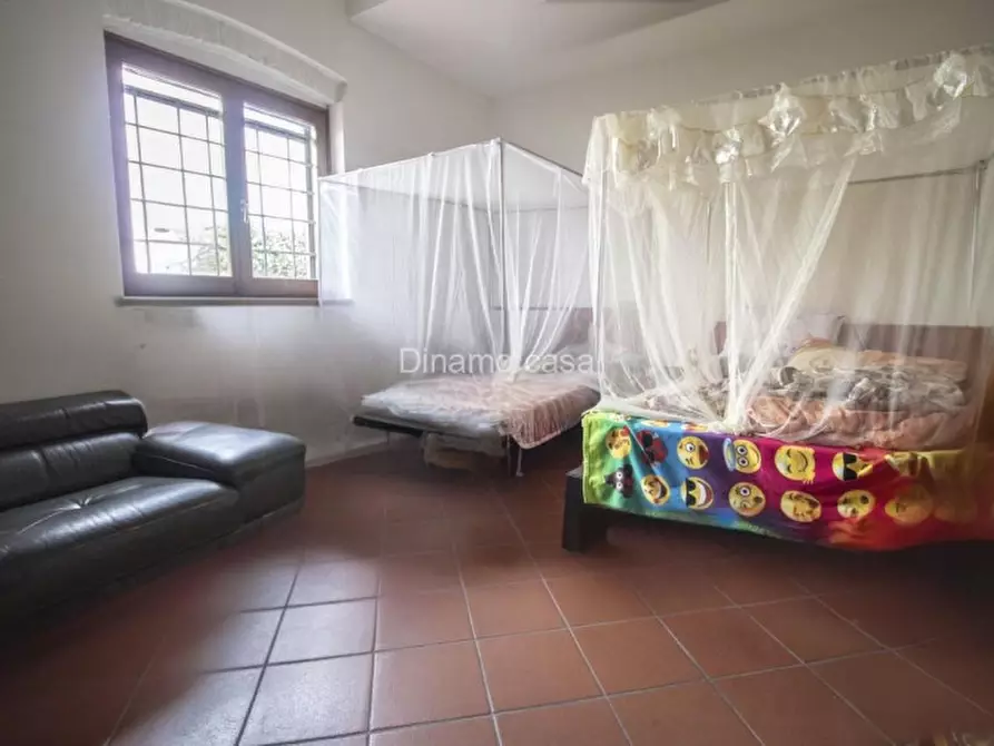 Immagine 18 di Villa in vendita  in via 8 marzo a Prato