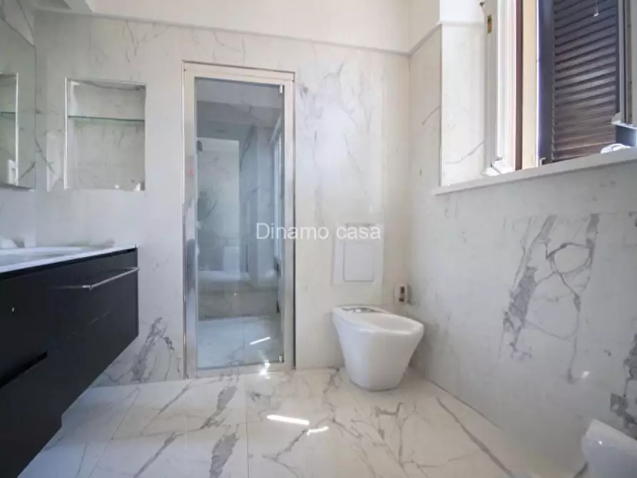 Immagine 21 di Villa in vendita  in via 8 marzo a Prato