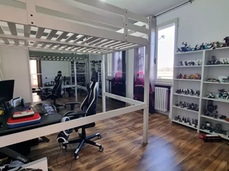 Immagine 9 di Casa indipendente in vendita  in VIA GARFAGNANA a Campagnola Emilia