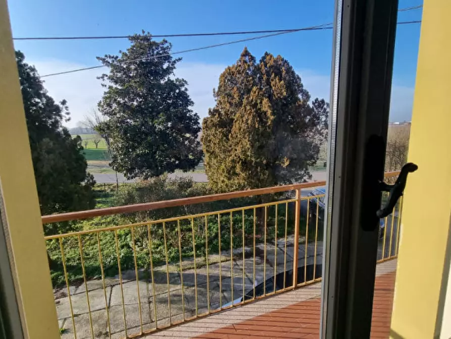Immagine 11 di Casa indipendente in vendita  in VIA GARFAGNANA a Campagnola Emilia
