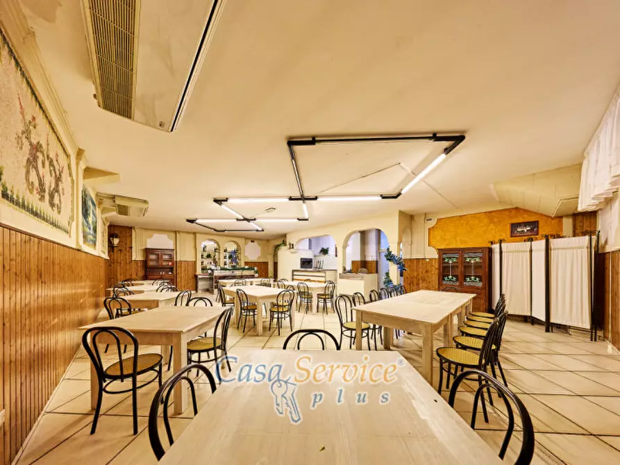 Immagine 11 di Attività commerciale in vendita  in Via Vittorio Veneto a Supersano