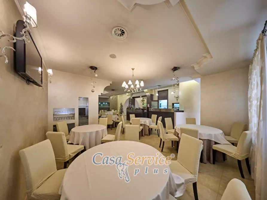 Immagine 15 di Attività commerciale in vendita  in Via Vittorio Veneto a Supersano