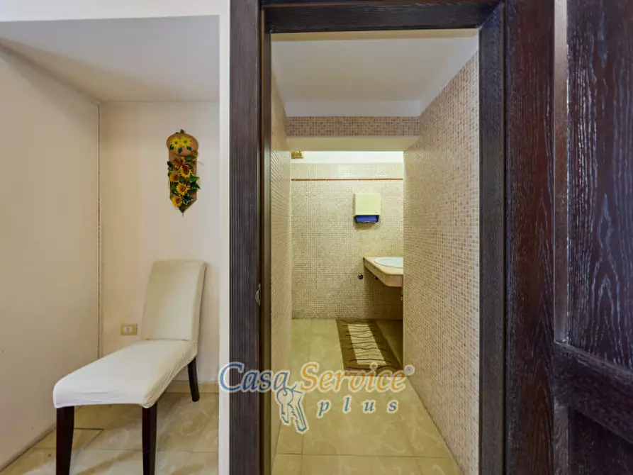 Immagine 19 di Attività commerciale in vendita  in Via Vittorio Veneto a Supersano