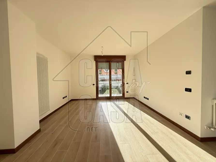 Immagine 1 di Appartamento in vendita  in via flacco a Abano Terme