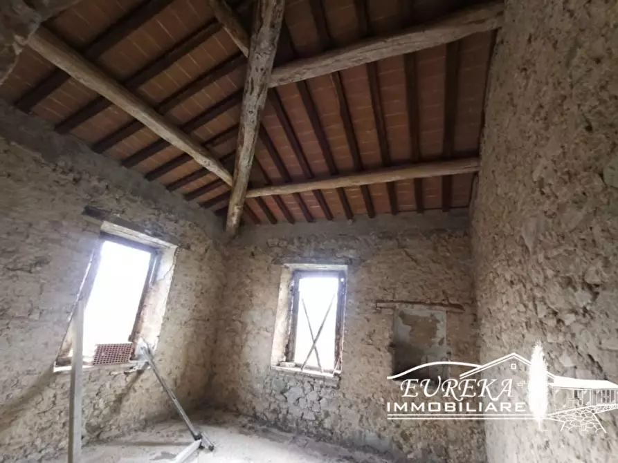 Immagine 7 di Rustico / casale in vendita  a Paciano