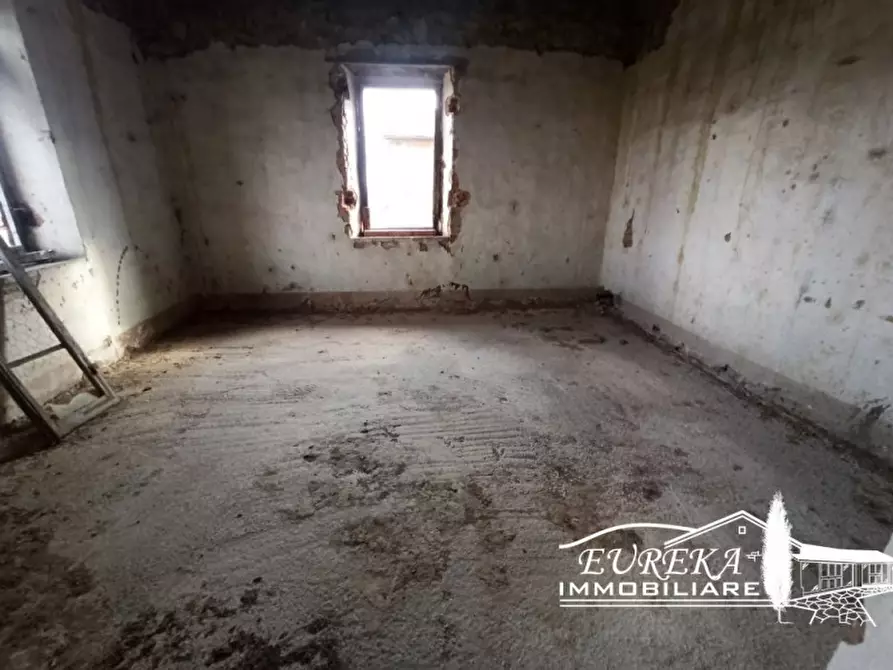 Immagine 8 di Rustico / casale in vendita  a Paciano