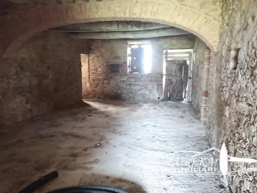 Immagine 10 di Rustico / casale in vendita  a Paciano