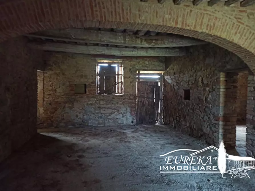 Immagine 11 di Rustico / casale in vendita  a Paciano