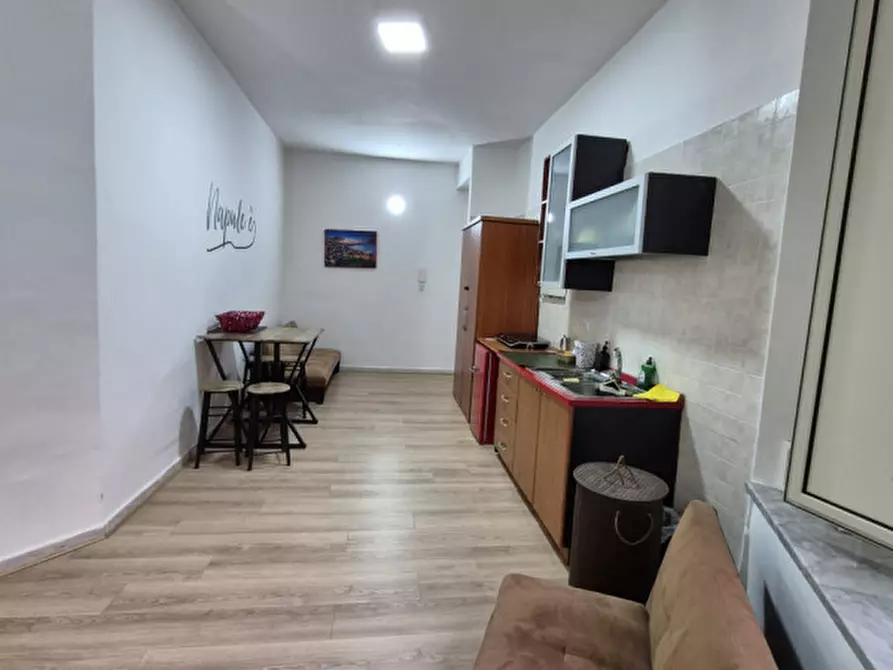 Immagine 2 di Appartamento in affitto  in Via Pietro Colletta a Napoli