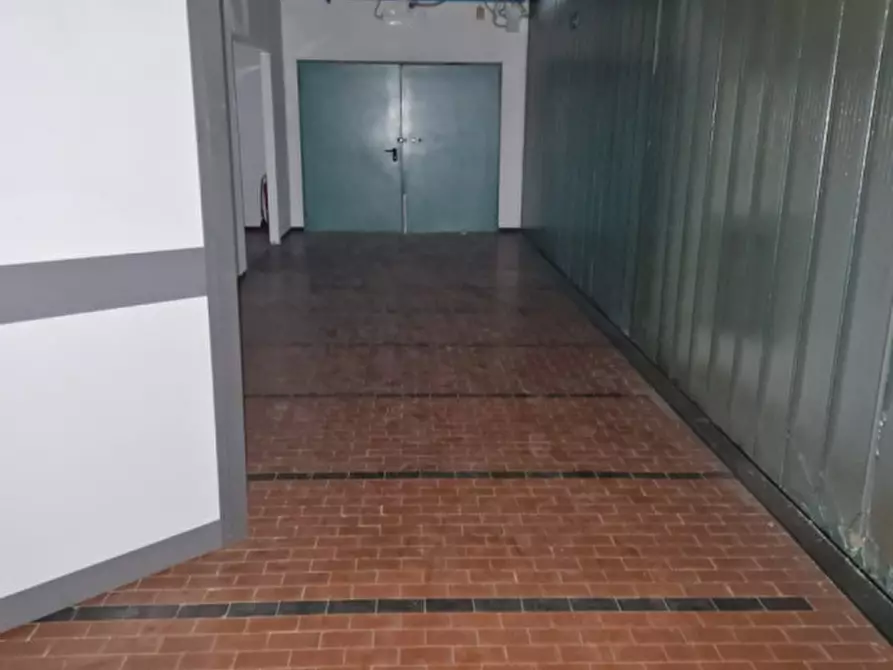 Immagine 8 di Capannone industriale in affitto  in VIA DEI CONFINI a Campi Bisenzio