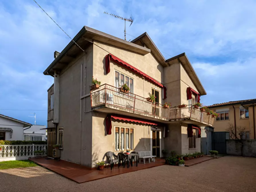 Immagine 2 di Casa indipendente in vendita  in via Volta a Solesino