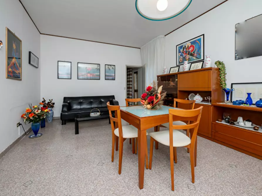 Immagine 10 di Casa indipendente in vendita  in via Volta a Solesino