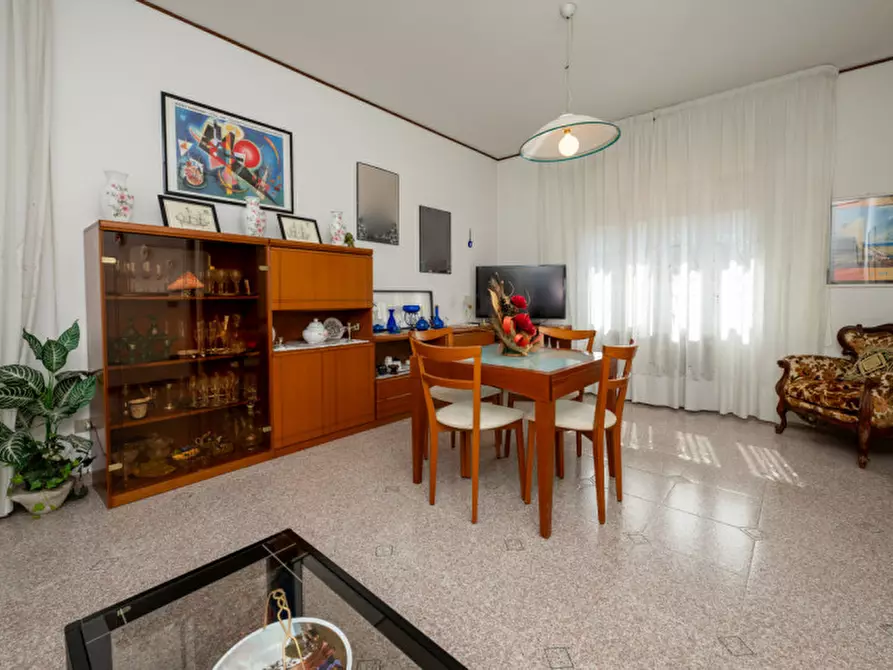 Immagine 12 di Casa indipendente in vendita  in via Volta a Solesino