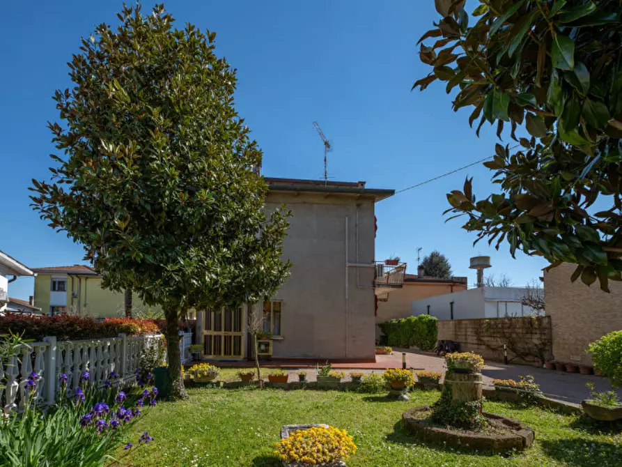 Immagine 33 di Casa indipendente in vendita  in via Volta a Solesino