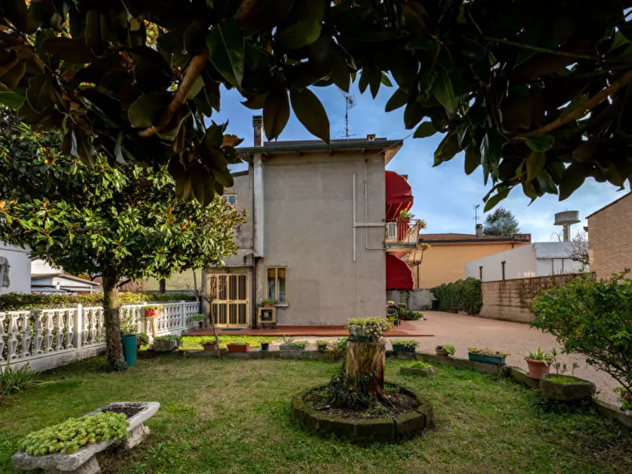 Immagine 26 di Casa indipendente in vendita  in via Volta a Solesino