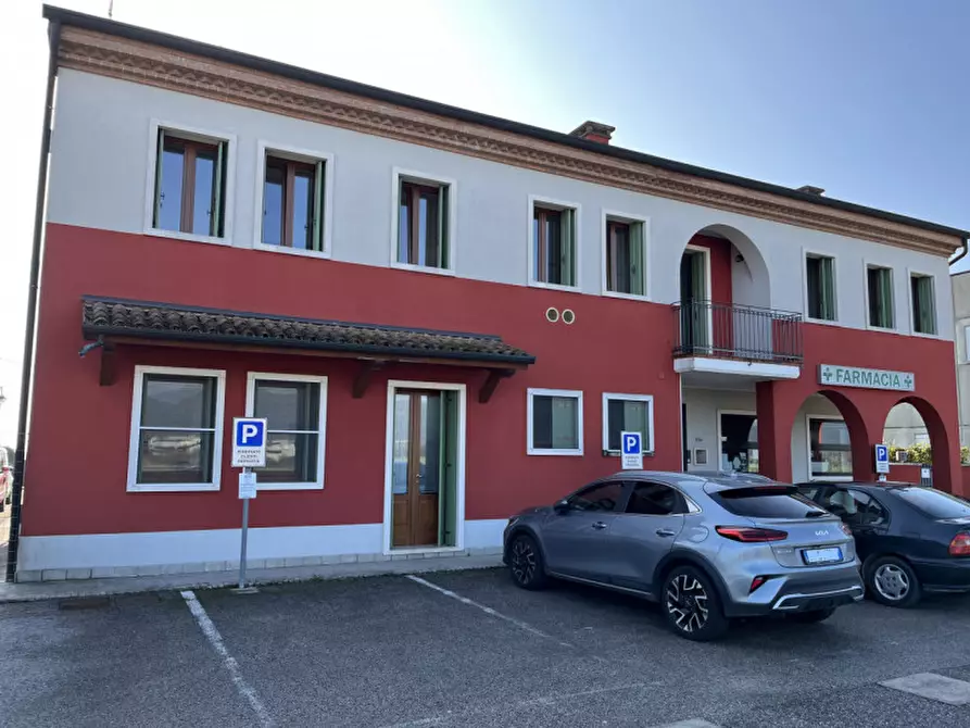 Immagine 1 di Ufficio in affitto  in Via Berico Euganea a Villaga