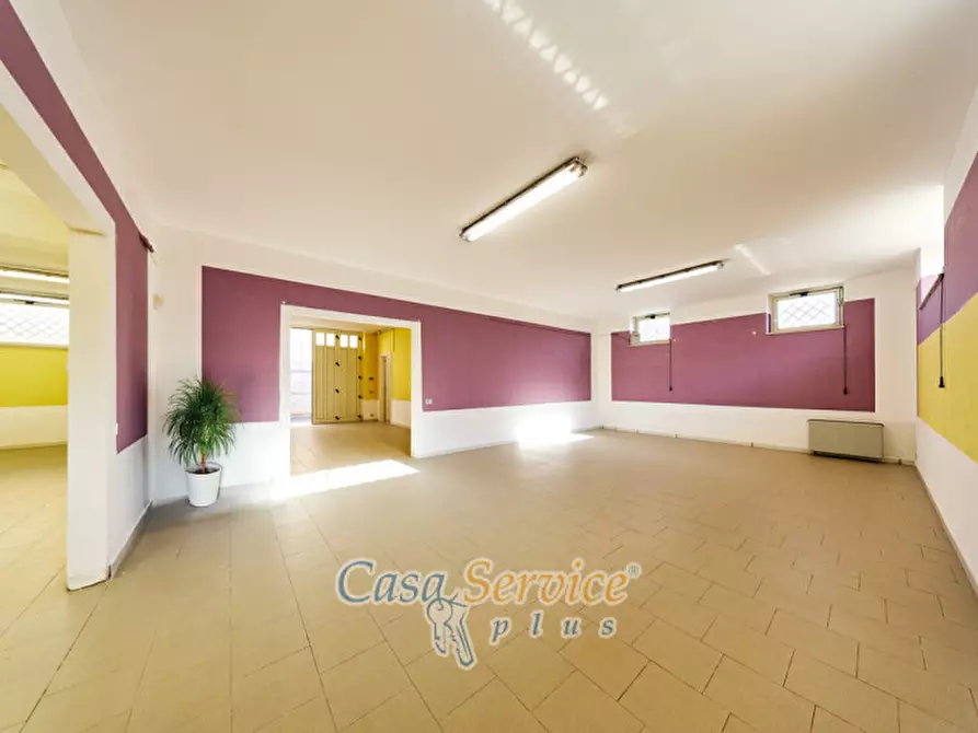 Immagine 7 di Laboratorio in vendita  in Via Venezuela a Racale