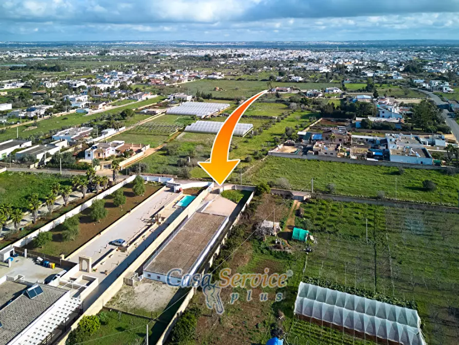 Immagine 21 di Laboratorio in vendita  in Via Venezuela a Racale