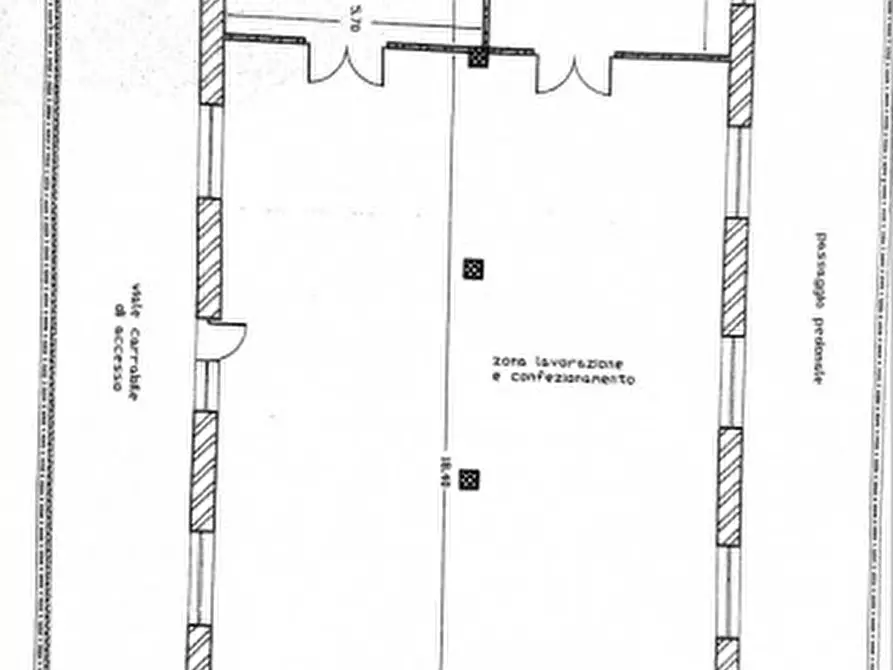Immagine 35 di Laboratorio in vendita  in Via Venezuela a Racale